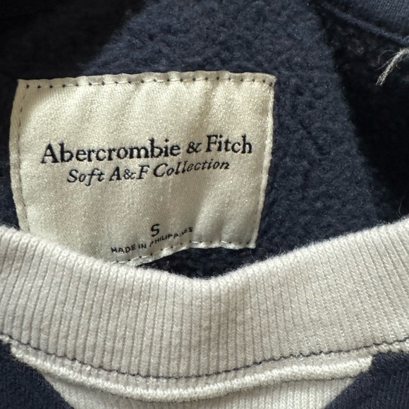 Abercrombie & Fitch Navy Blue Crewneck Sweater - Picture 3 of 4